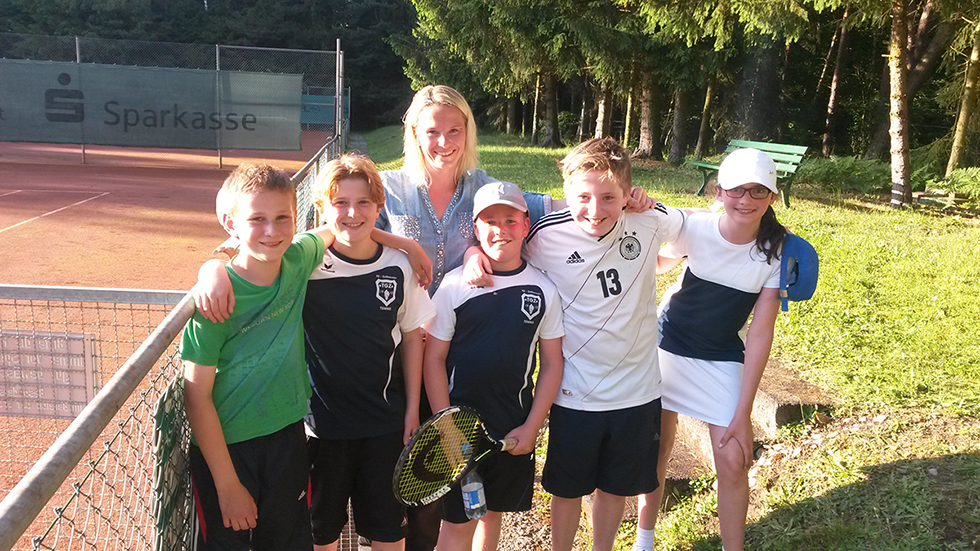 Die U12 Jugendmannschaft, nach ihrem Derbyerfolg